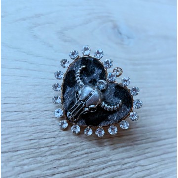 Bague réglable léopard buffle strass.