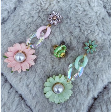Boucles d'oreilles fleur gold pastel