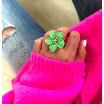 Bague réglable fleur verte.