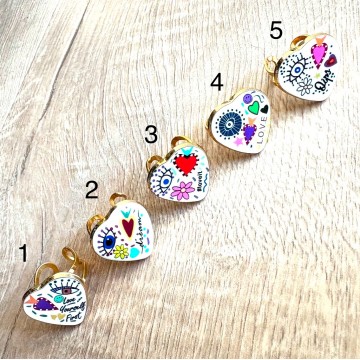 Bague réglable summer vibes en forme de coeur.
