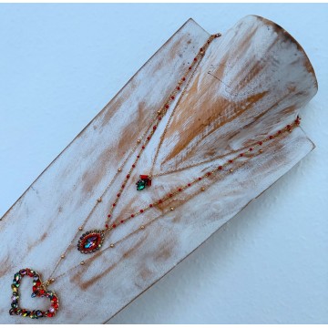 Collier bohème multi-rangs multi reflets coeur.