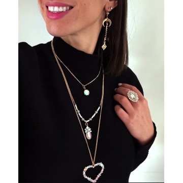 Collier bohème multi-rangs multi reflets coeur.