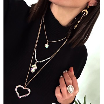 Collier bohème multi-rangs multi reflets coeur.